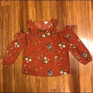 CeCe Ruffled Cold Shoulder Blouse Size Large